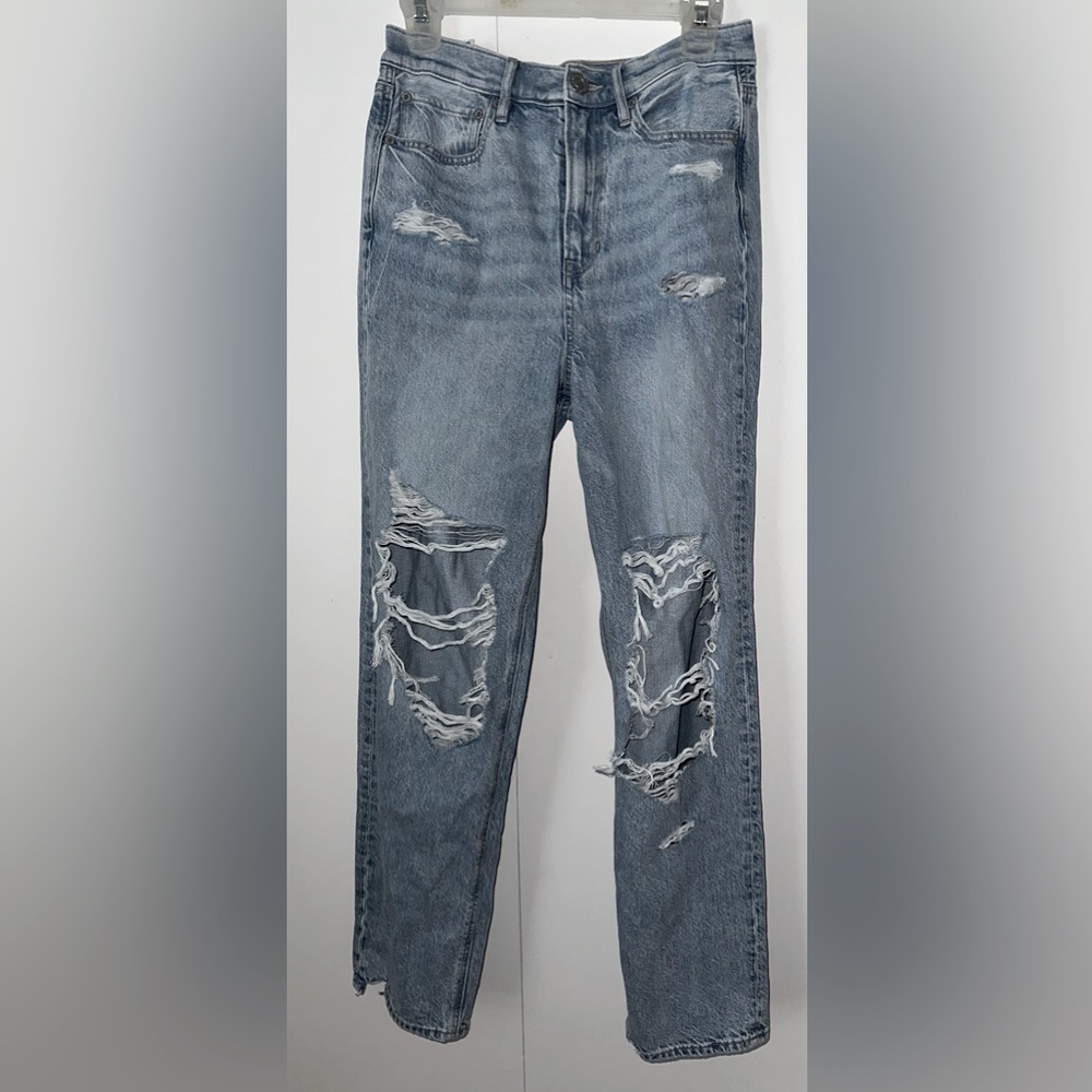 American Eagle Highest Waist 90’s Boyfriend Jean